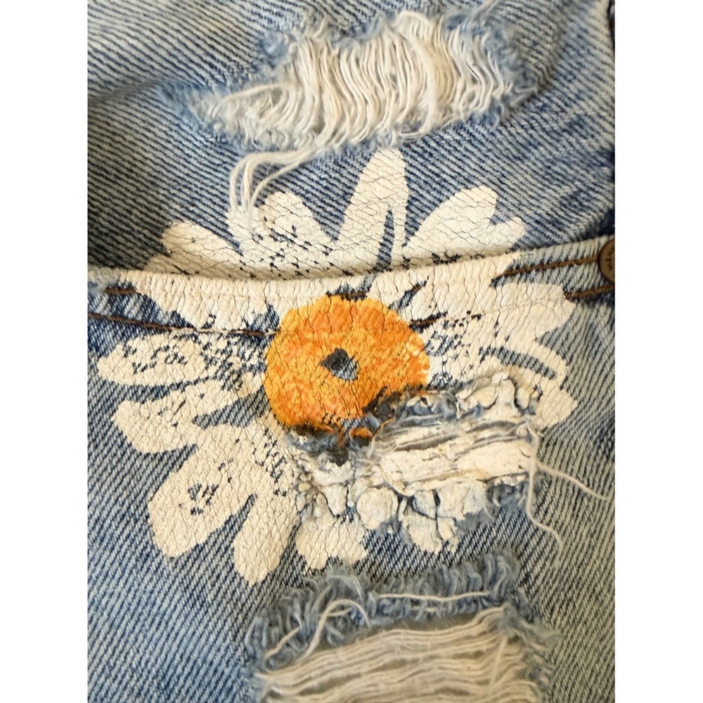 7 For All Mankind Destroy & Daisies Frayed Cutoff Denim Shorts Sz 28 Boho Y2K - Picture 10 of 11